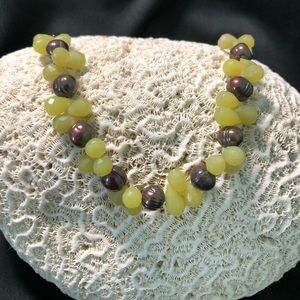 Handcrafted olive jade, brown freshwater pearls and copper seed beaded n…